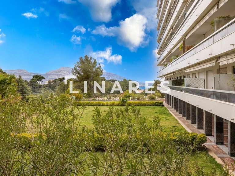 Appartement Marseille 8e - 2 chambres - 130m²