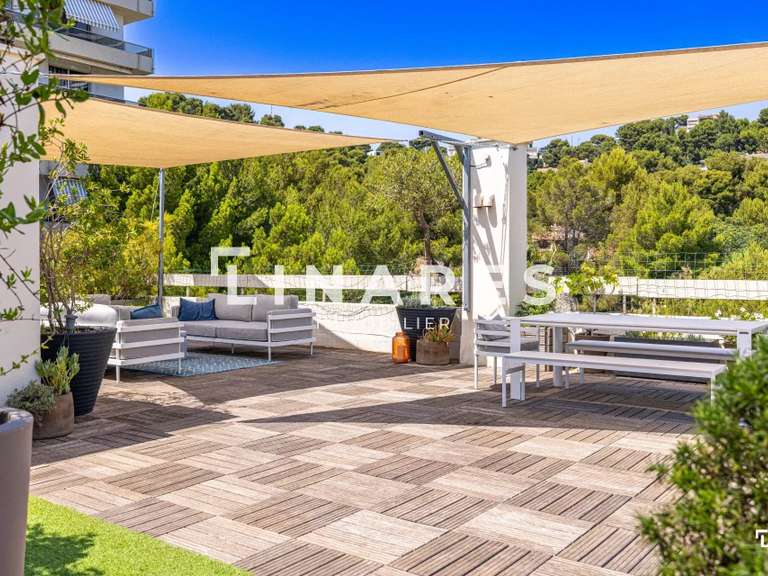 Apartment Marseille 8e - 3 bedrooms - 266m²