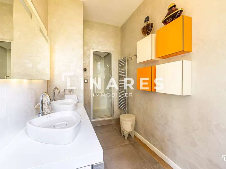 Apartment Marseille 8e - 3 bedrooms - 266m²