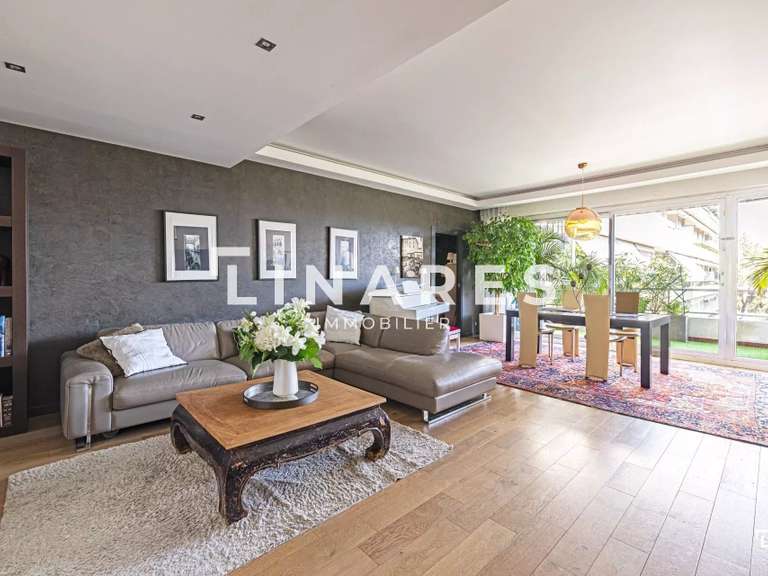 Apartment Marseille 8e - 3 bedrooms - 266m²