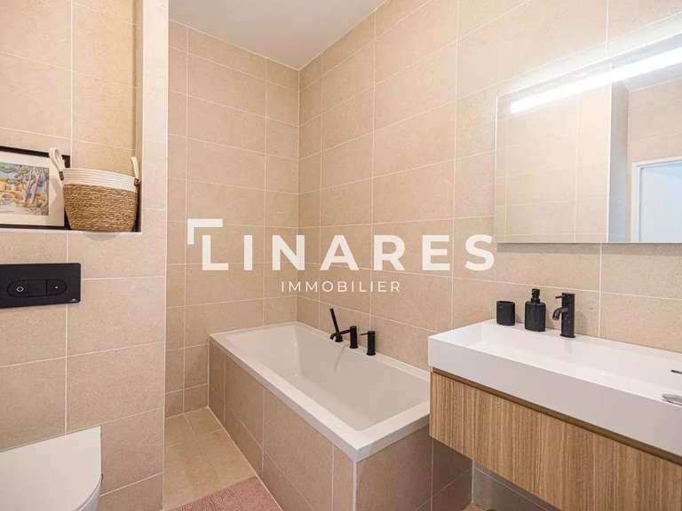 Appartement Marseille 8e - 3 chambres - 104m²