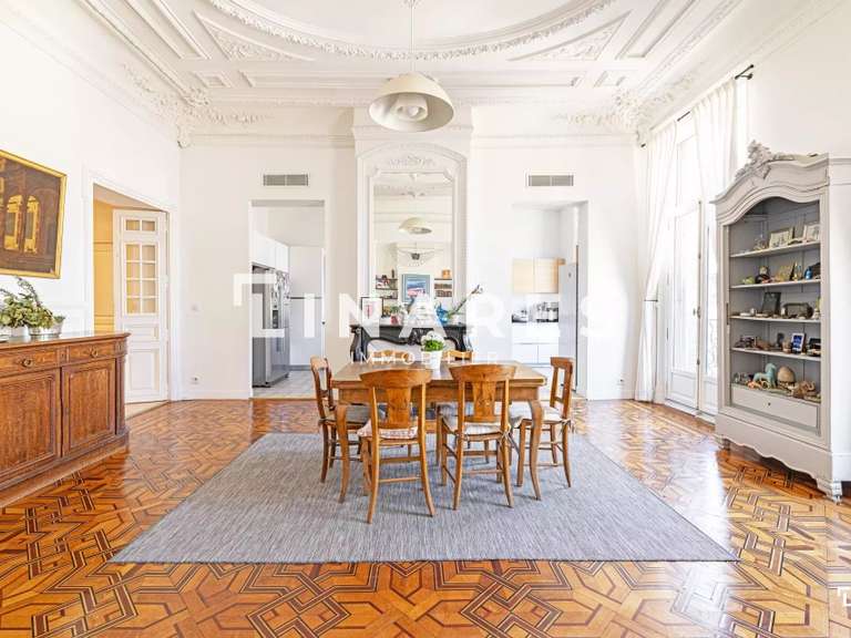 Appartement Marseille 8e - 4 chambres - 221m²