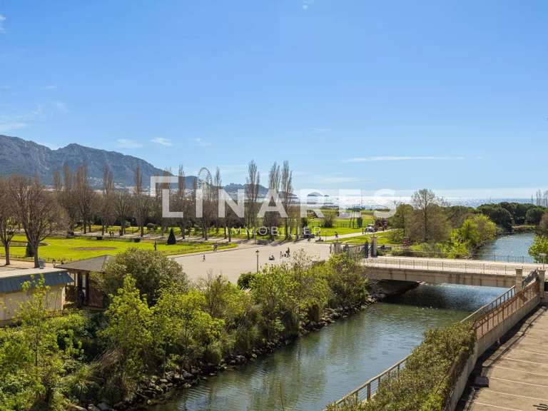 Apartment Marseille 8e - 3 bedrooms - 189m²