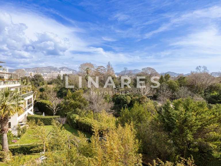 Apartment Marseille 8e - 3 bedrooms - 189m²