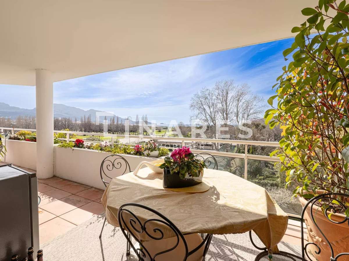 Apartment Marseille 8e