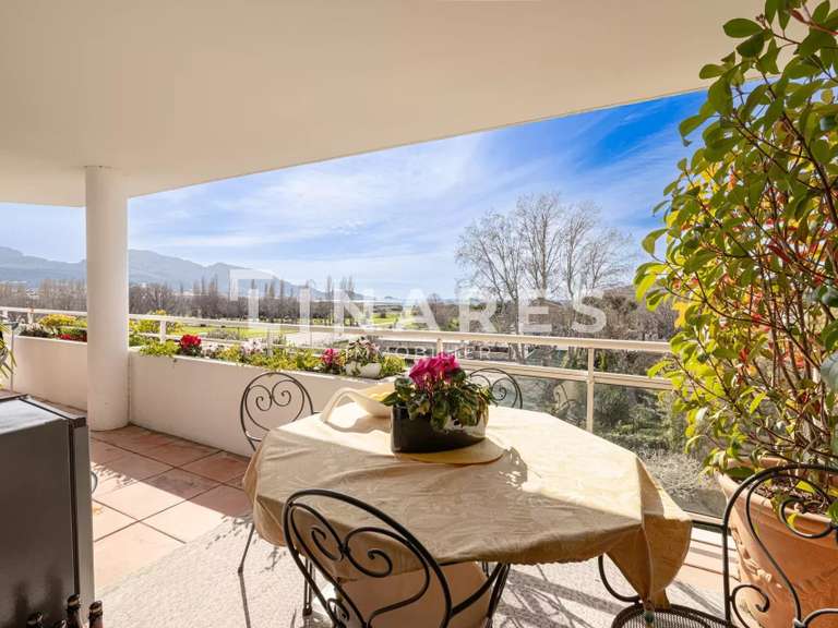 Apartment Marseille 8e - 3 bedrooms - 189m²