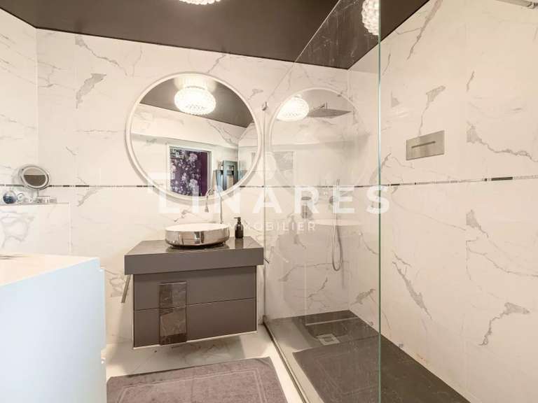 Apartment Marseille 8e - 3 bedrooms - 189m²