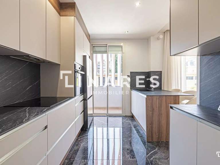 Appartement Marseille 8e - 2 chambres - 108m²