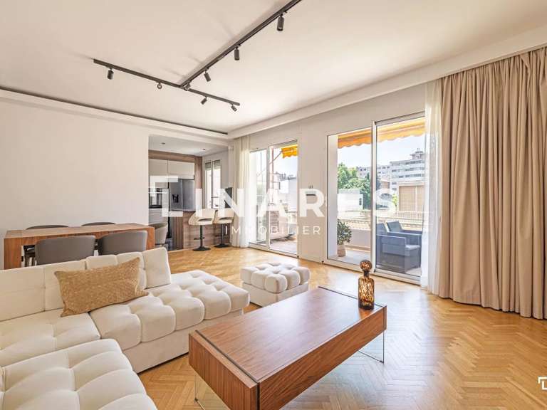 Appartement Marseille 8e - 2 chambres - 108m²