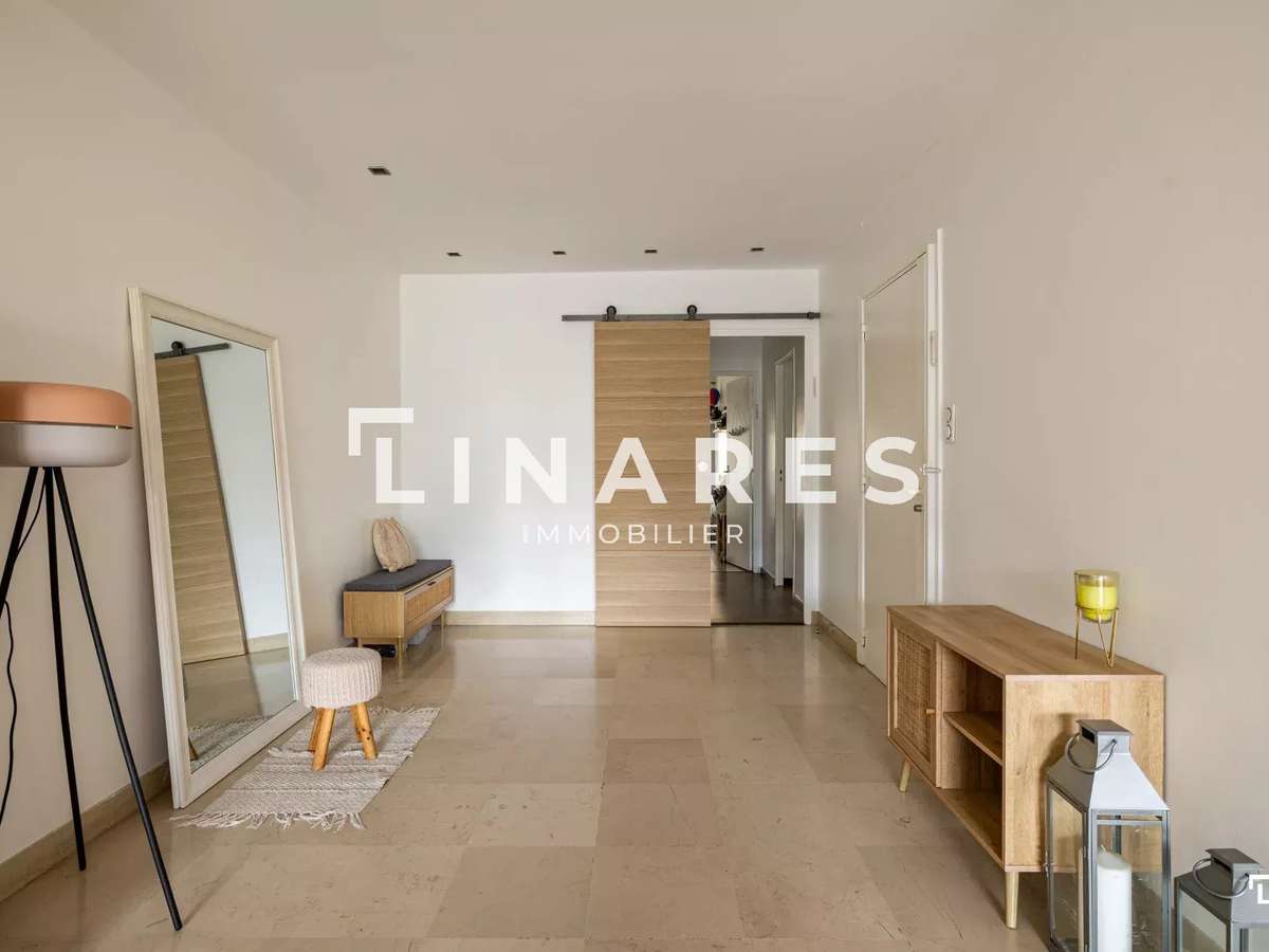 Apartment Marseille 8e