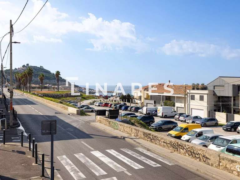 Appartement Marseille 8e - 3 chambres - 110m²