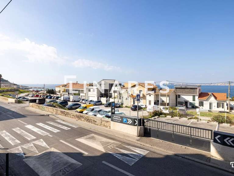 Appartement Marseille 8e - 3 chambres - 110m²