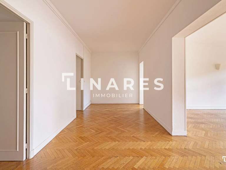 Apartment Marseille 8e - 4 bedrooms - 183m²