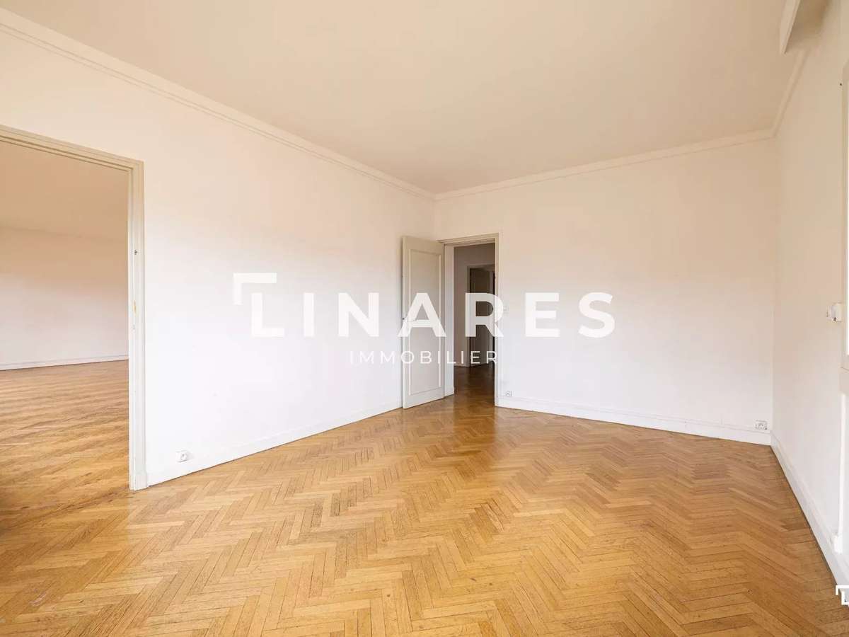 Apartment Marseille 8e