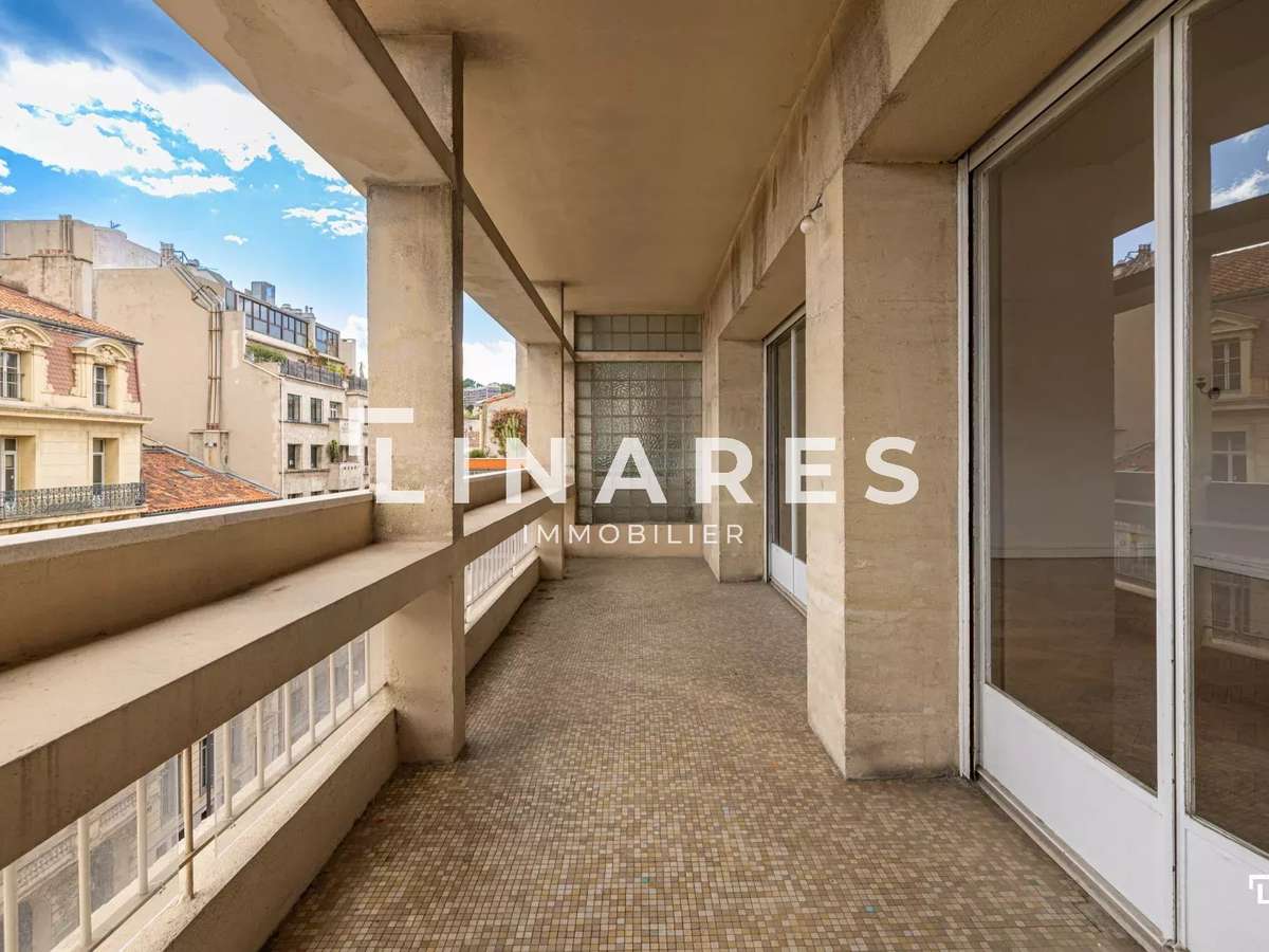 Apartment Marseille 8e