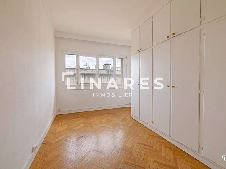 Apartment Marseille 8e - 4 bedrooms - 183m²