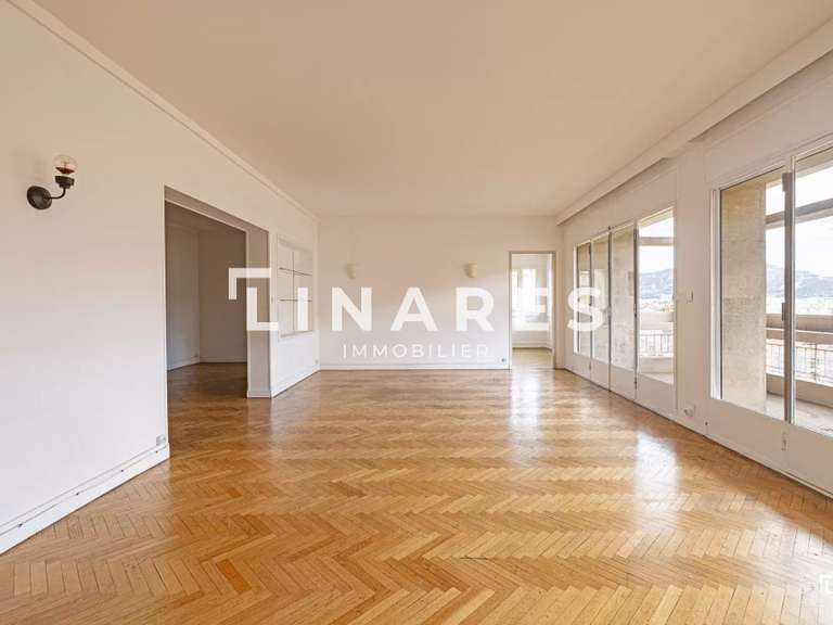 Apartment Marseille 8e - 4 bedrooms - 183m²