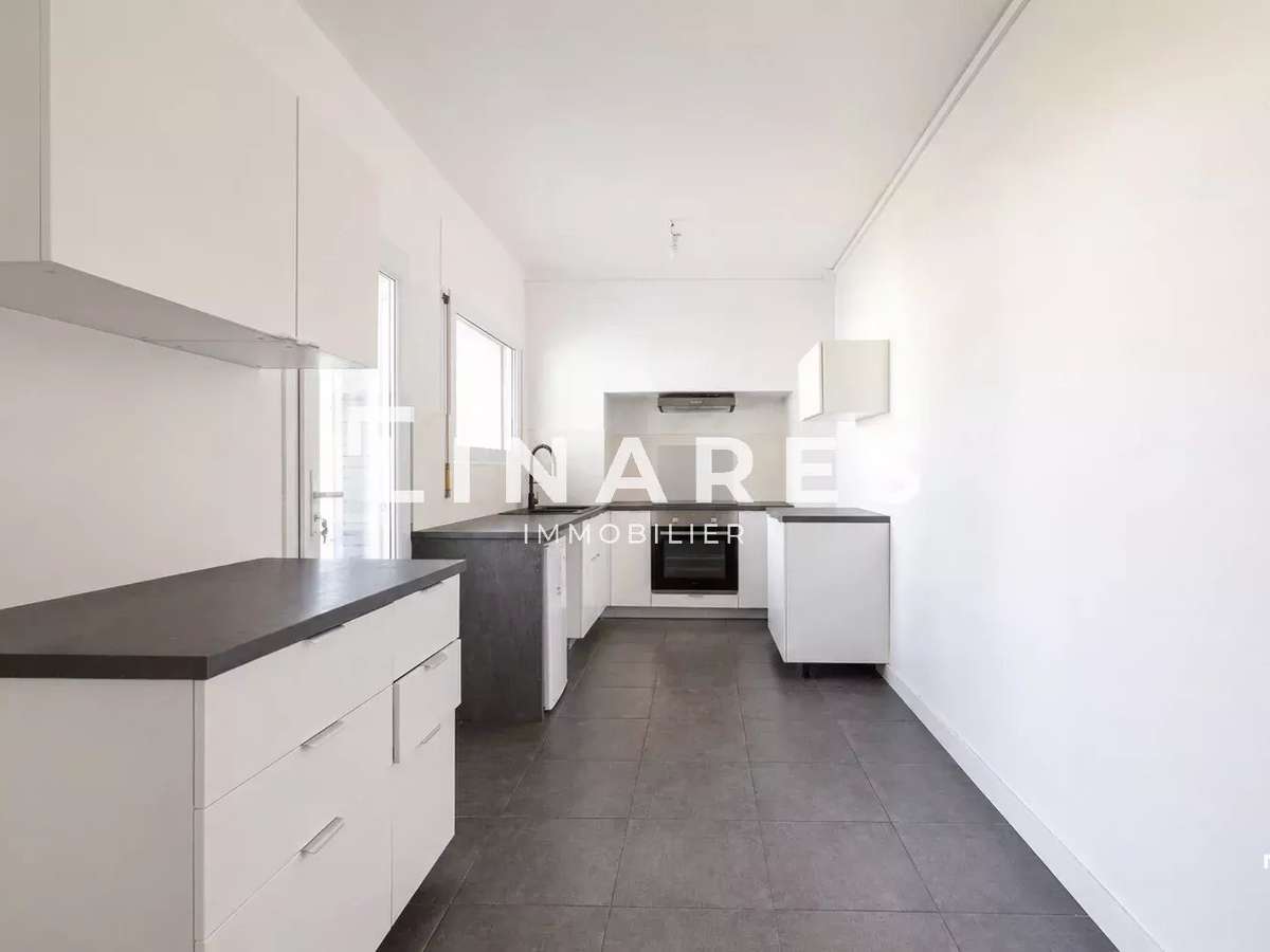 Apartment Marseille 8e