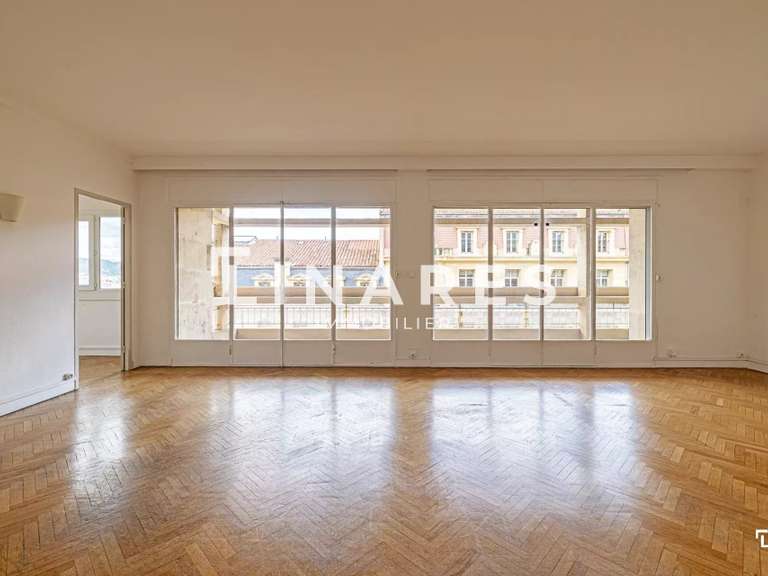Apartment Marseille 8e - 4 bedrooms - 183m²