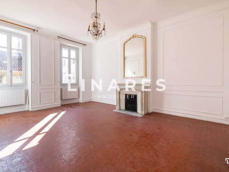 Appartement Marseille 8e - 5 chambres - 188m²