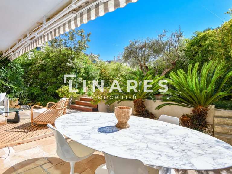 Apartment Marseille 8e - 3 bedrooms - 174m²