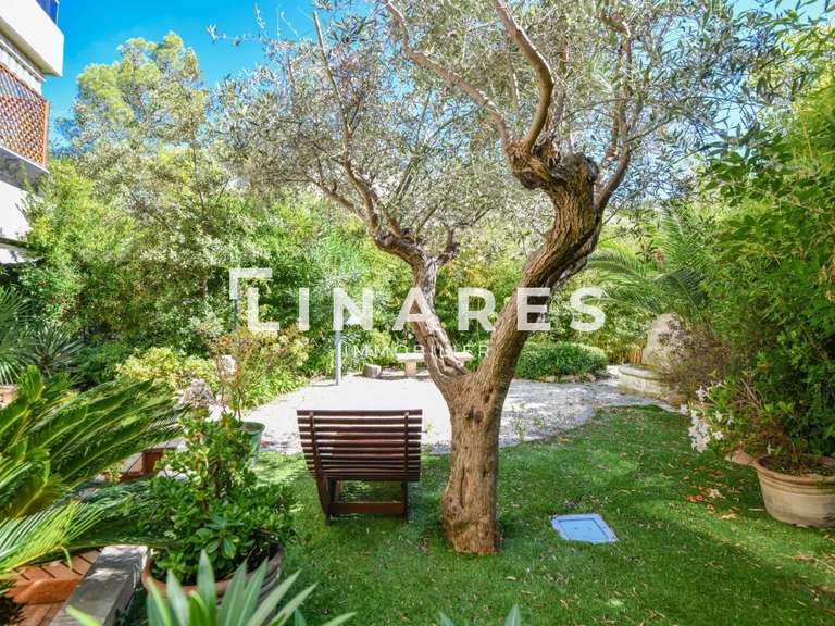 Apartment Marseille 8e - 3 bedrooms - 174m²