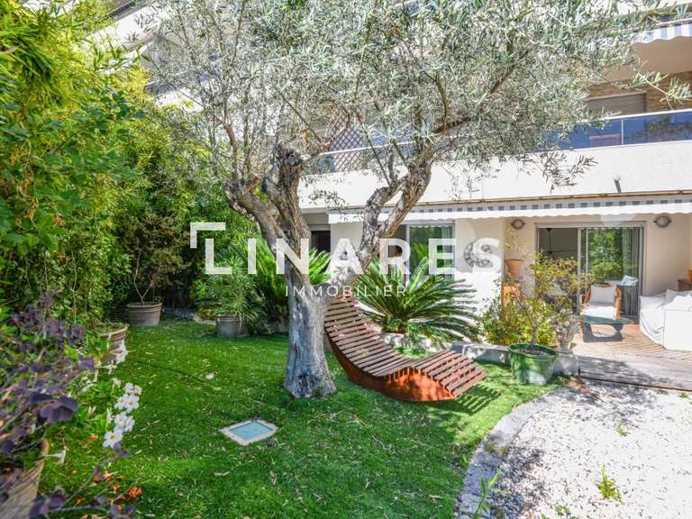 Apartment Marseille 8e - 3 bedrooms - 174m²