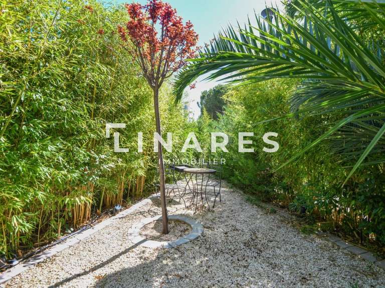 Apartment Marseille 8e - 3 bedrooms - 174m²