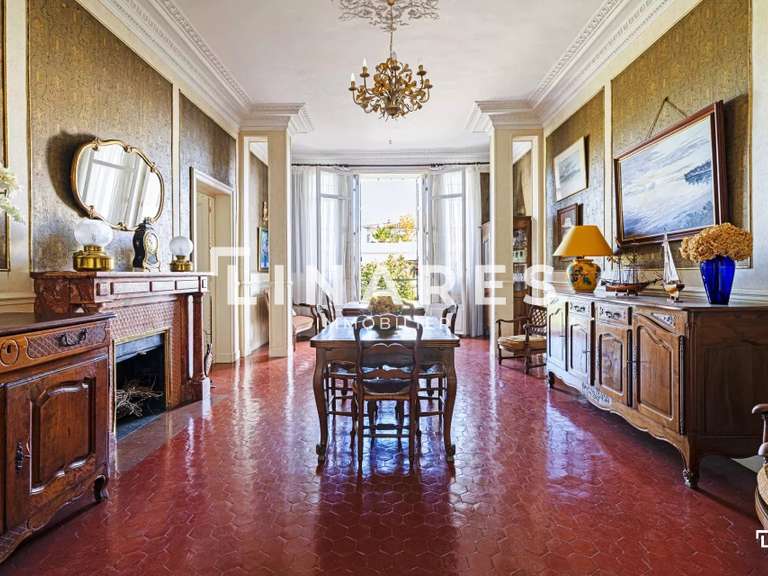 Appartement Marseille 8e - 4 chambres - 211m²