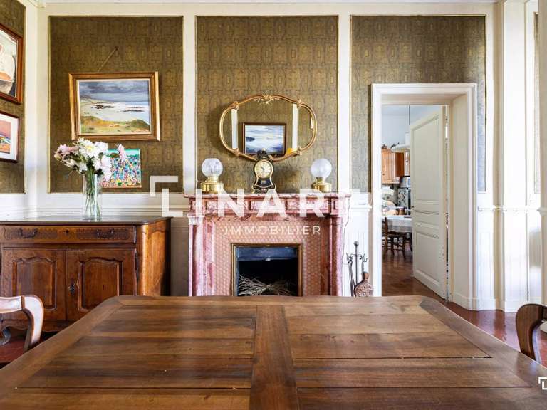 Appartement Marseille 8e - 4 chambres - 211m²