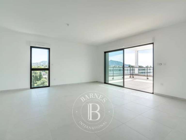 Appartement Marseille 8e - 3 chambres - 162m²