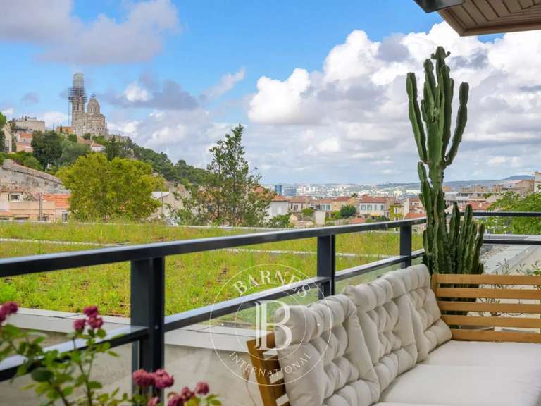 Appartement Marseille 8e - 3 chambres - 83m²