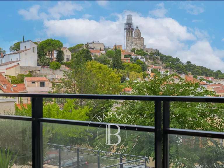 Appartement Marseille 8e - 3 chambres - 83m²