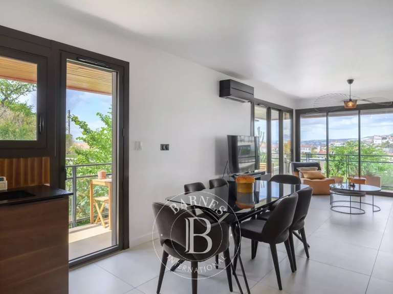 Appartement Marseille 8e - 3 chambres - 83m²