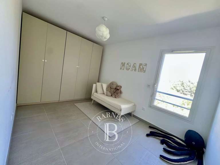 Appartement Marseille 8e - 2 chambres - 73m²