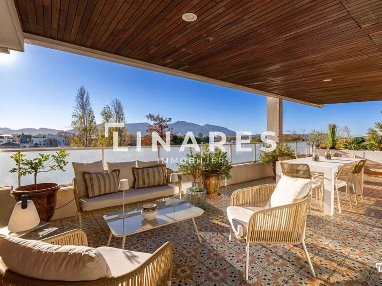 Appartement Marseille 8e - 3 chambres - 153m²