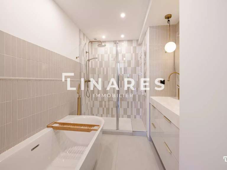 Appartement Marseille 8e - 3 chambres - 153m²