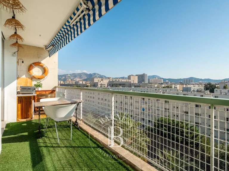 Appartement Marseille 8e - 2 chambres - 85m²
