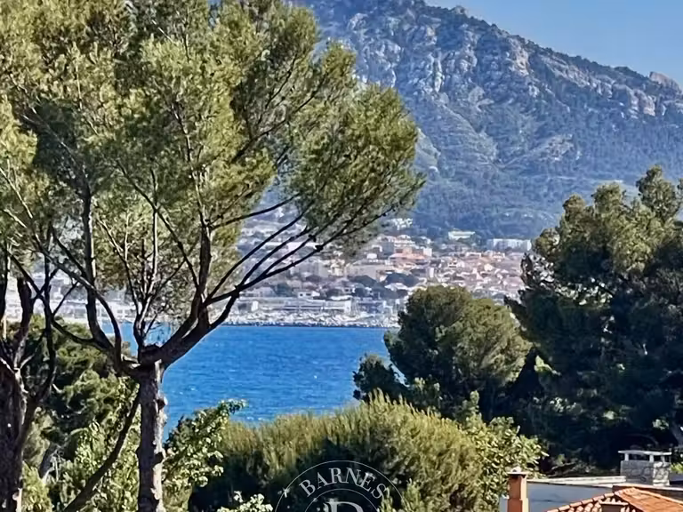 Apartment with Sea view Marseille 8e - 3 bedrooms - 140m²