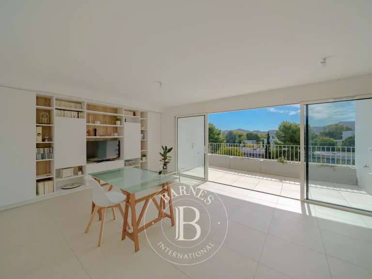 Apartment Marseille 8e - 2 bedrooms - 71m²