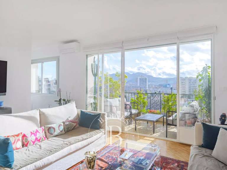 Appartement Marseille 8e - 2 chambres - 95m²