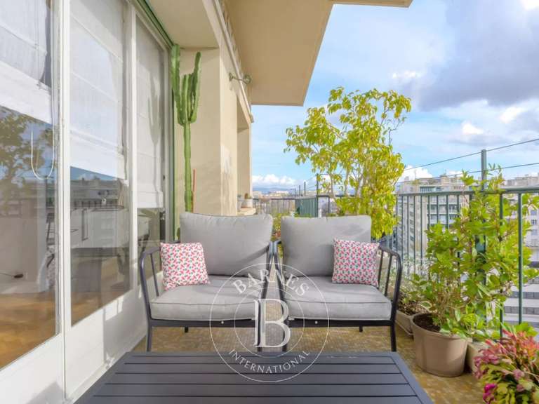 Appartement Marseille 8e - 2 chambres - 95m²