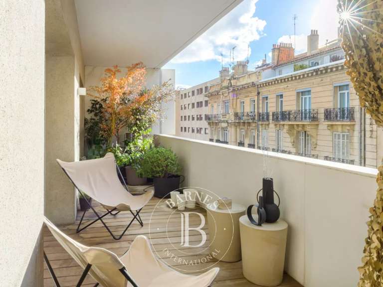 Appartement Marseille 8e - 2 chambres - 141m²