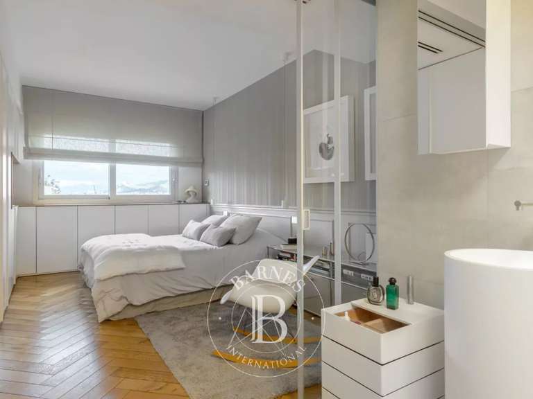 Appartement Marseille 8e - 2 chambres - 141m²