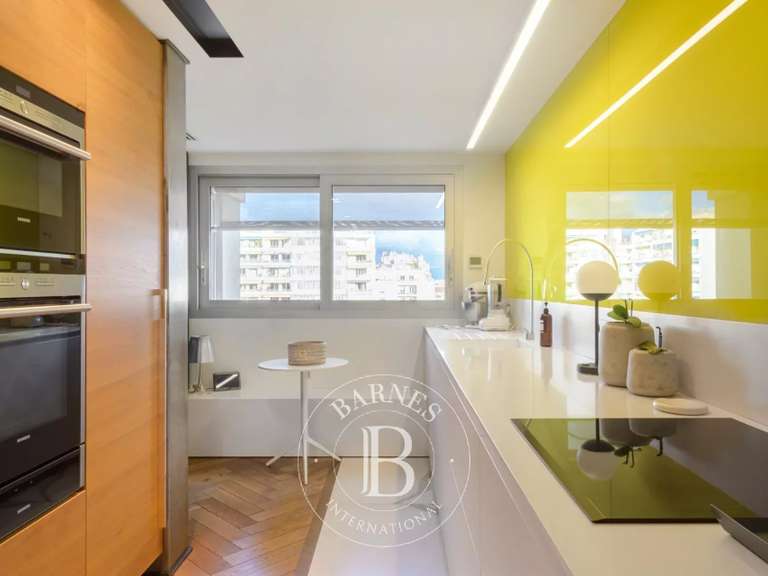 Apartment Marseille 8e - 2 bedrooms - 141m²