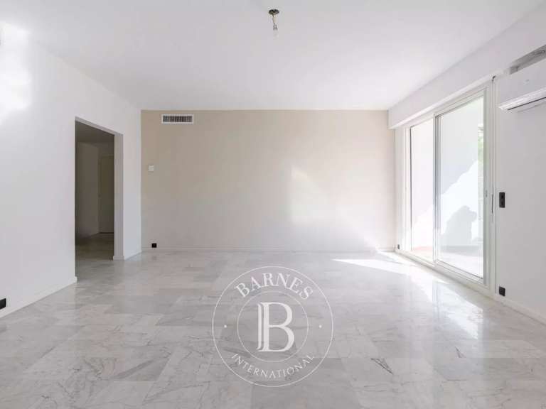 Appartement Marseille 8e - 3 chambres - 170m²