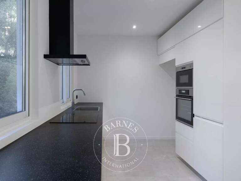 Apartment Marseille 8e - 3 bedrooms - 170m²