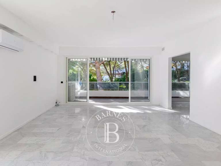 Appartement Marseille 8e - 3 chambres - 170m²