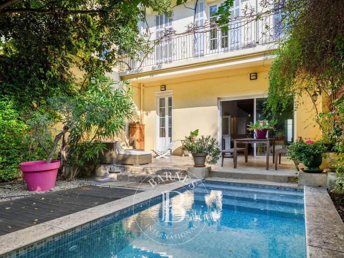 Apartment Marseille 8e