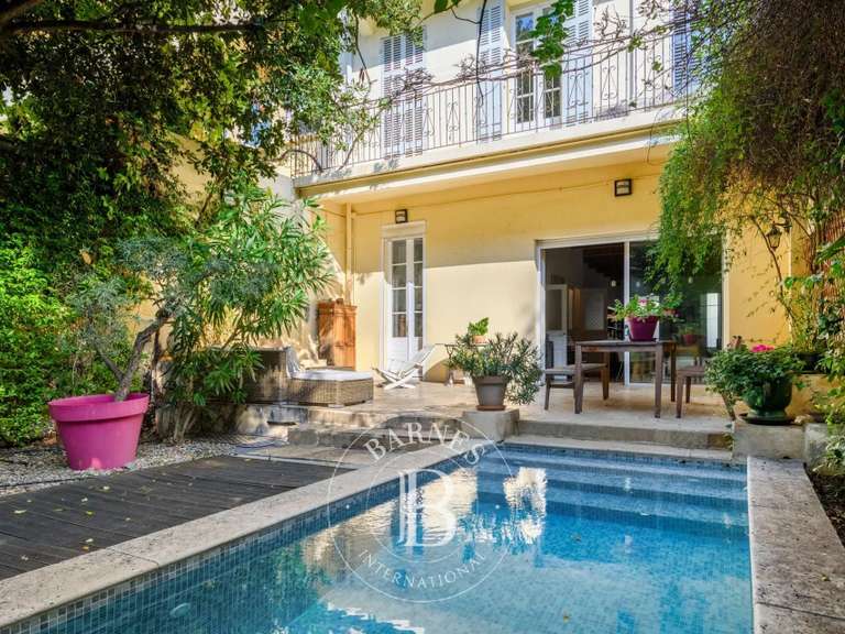 Apartment Marseille 8e - 2 bedrooms - 162m²